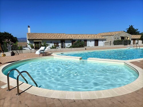 Ferienhaus "Villa Vigna" mit Meerblick, Pool und WLAN