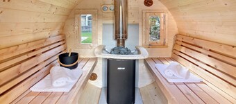 Holiday Apartment "Casa Clus Bormio 1" with Mountain View, Private Garden & Wi-Fi