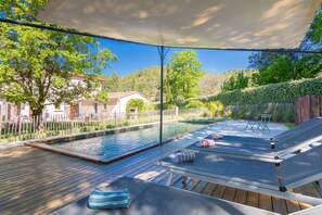 Pool - Mon Gîte en Provence - Fantastic Villa with Pool, Grand Piano and Fireplace in the Green Provence (Salernes)