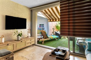 TV, stereo