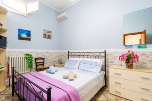 2 habitaciones, tabla de planchar con plancha y wifi gratis 