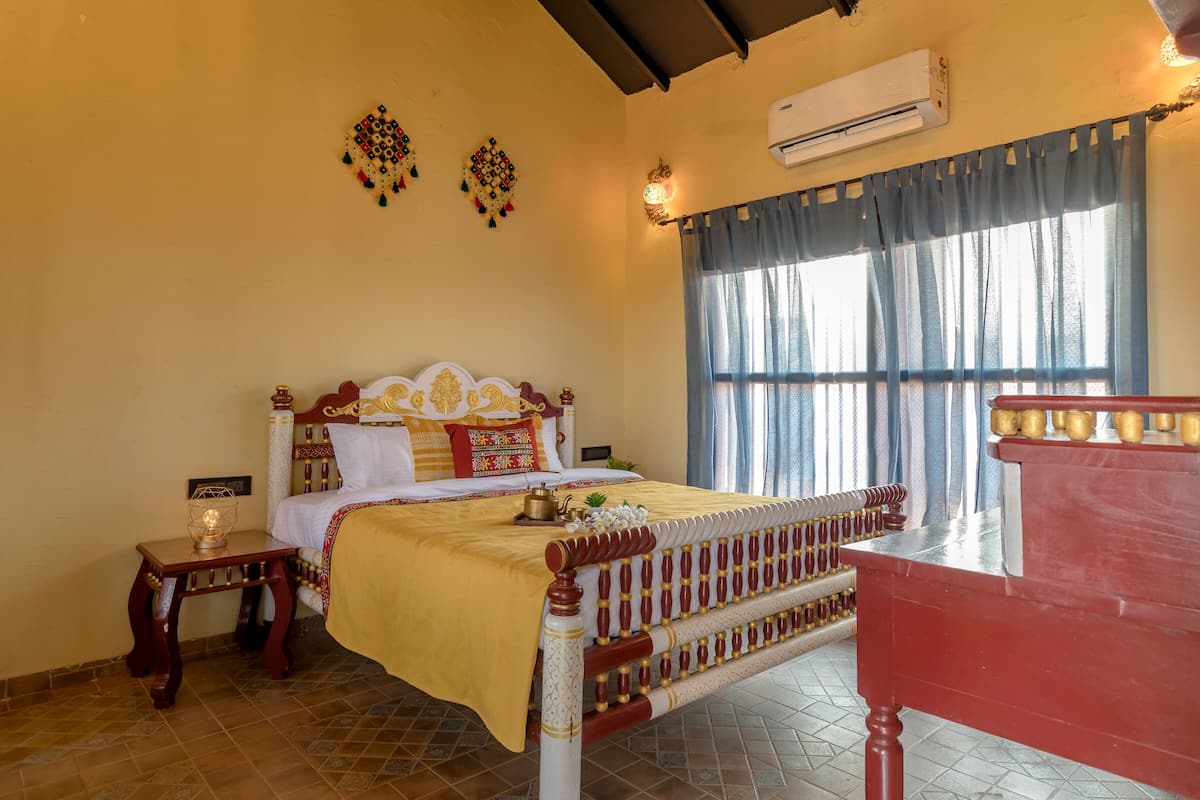 Kamer (Saras Gujarat) | 1 slaapkamer, individueel gedecoreerd, individueel gemeubileerd