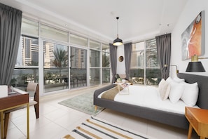 Deluxe Apartment | 1 bedroom, in-room safe, blackout drapes, iron/ironing board