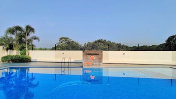 Piscina all'aperto