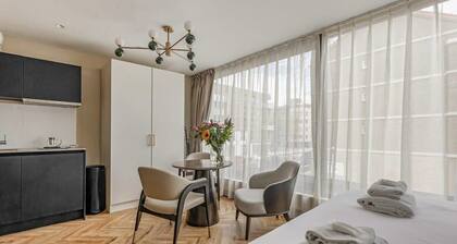 High-end boutique studio near city center!
