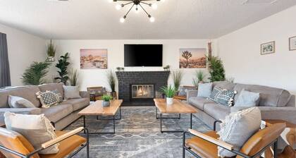 Boulder Vista | Pool & Spa! by Colby & Conrad