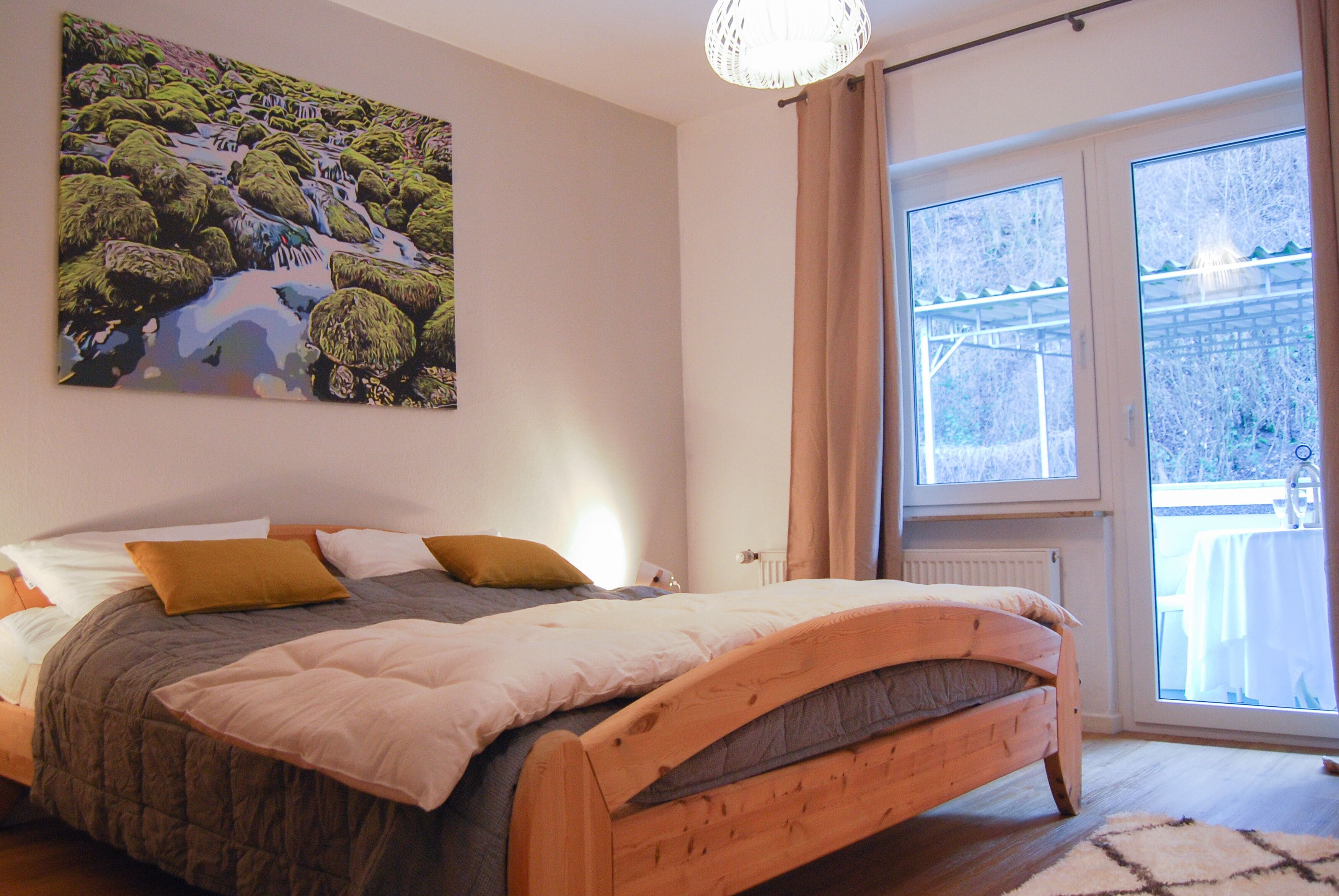 Comfort-Apartment | Allergikerbettwaren, Zimmersafe, Verdunkelungsvorhänge