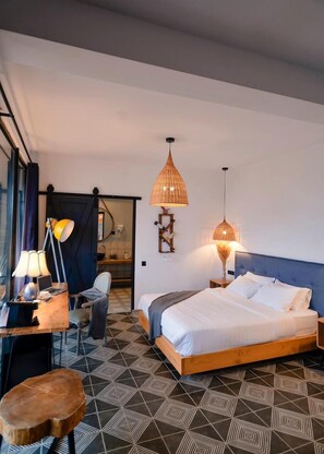 Deluxe Room | Desk, laptop workspace, soundproofing, free WiFi - Chateau Vartsikhe  (Sairme)