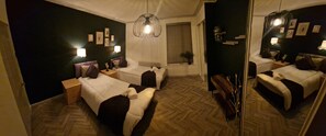 4 bedrooms, iron/ironing board, WiFi, bed sheets