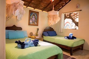 Individually decorated, individually furnished, free WiFi, bed sheets - Kranti Yoga Tradition (Canacona)