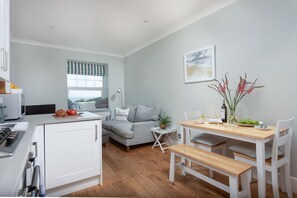 Interior - An apartment that sleeps 4 guests in 2 bedrooms (St Ives)