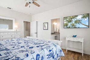 4 bedrooms, desk, WiFi, bed sheets