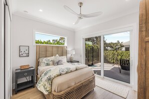 3 slaapkamers, een strijkplank/strijkijzer, wifi, beddengoed