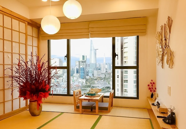 City Apartment, 1 Bedroom, City View | Living area