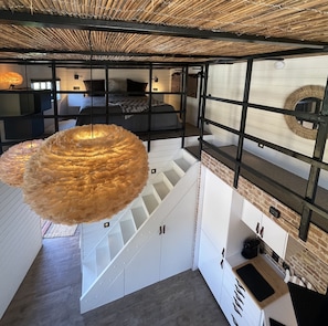 2 slaapkamers, een bureau, een strijkplank/strijkijzer, gratis wifi