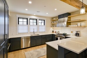 Private kitchen - Mariposa-Valerian-Paintbrush Bundle at Academy Place with Private Hot Tub (Crested Butte)