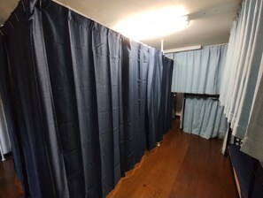 Women's Dormitory, Room Tsuru - GUEST HOUSE SAKAE - Hostel (Tokyo)