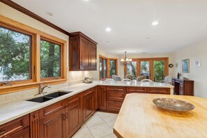 Interior - Spacious Ocean Front Home with Private Pool (Hilton Head Island)