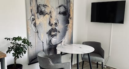 Smilo - Wohnung - Wlan + Smarttv + Balkon