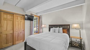 Condo, 2 phòng ngủ