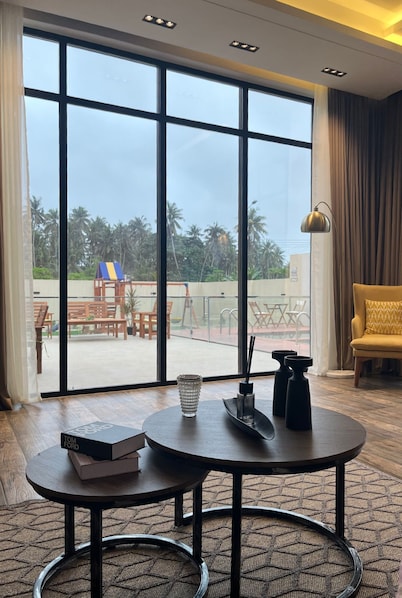 A small chalet at Hart of Salalah between coconut farms with a private pool