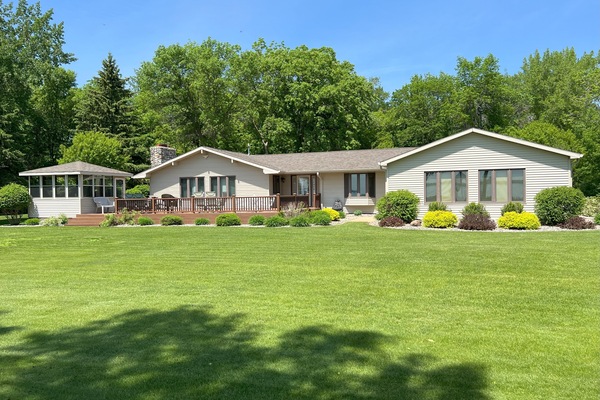 Ottertaillodgebackview