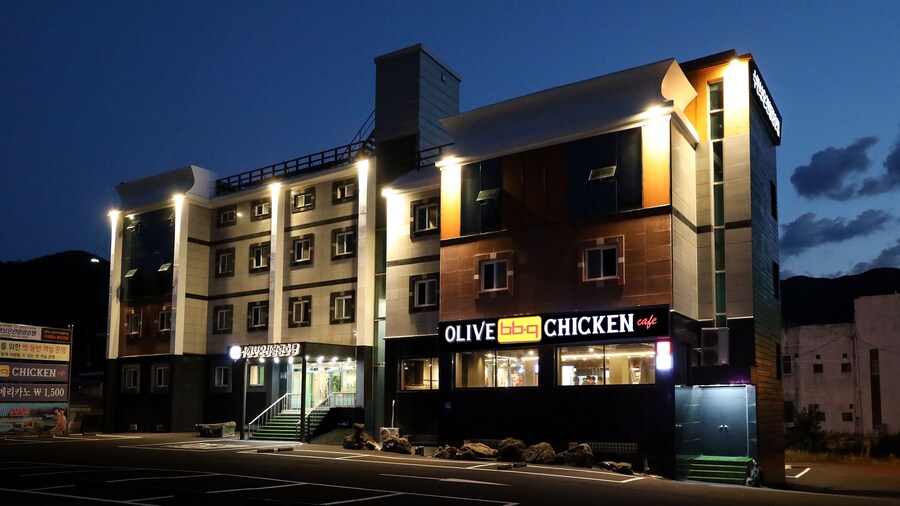 Suanbo Hot Spring Healing Hotel