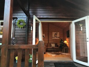 40-inch Smart TV with digital channels, fireplace - Hollybush Lodges (Radstock)