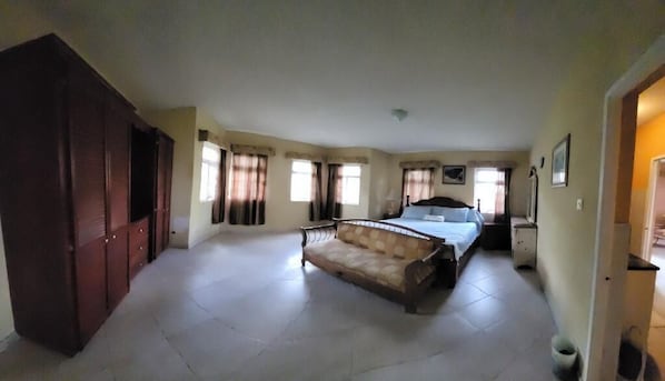 1 bedroom, iron/ironing board, WiFi, bed sheets