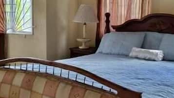 1 soverom, strykejern/-brett, wi-fi og sengetøy