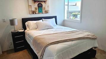 3 makuuhuonetta, silitysrauta/-lauta, vauvan matkasÀnky, ilmainen Wi-Fi