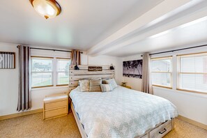 4 bedrooms, iron/ironing board, Internet, bed sheets - Dog-friendly home near beach with 2 pools, tennis, amazing views, outdoor shower (Ocean City)