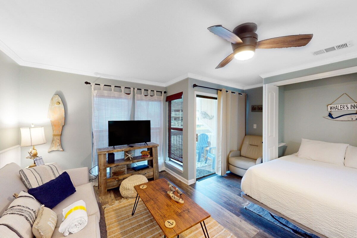 Photo 6 of Dog-friendly charming beach condo with pool, hot tub, sauna, deck & water access