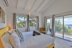 6 bedrooms, iron/ironing board, travel cot, WiFi - Villa Livity 6 Bed Luxury Sea View boutique villa (Pelican)