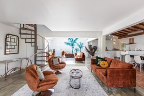 Living area - Villa Livity 6 Bed Luxury Sea View boutique villa (Pelican)