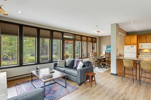 Televisor i llar de foc 