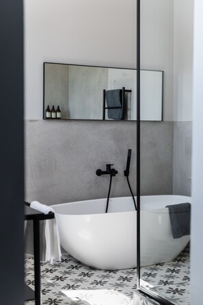 Family Quadruple Room | Bathroom | Designer toiletries, hair dryer, towels, soap - iGadi House (Cape Town)