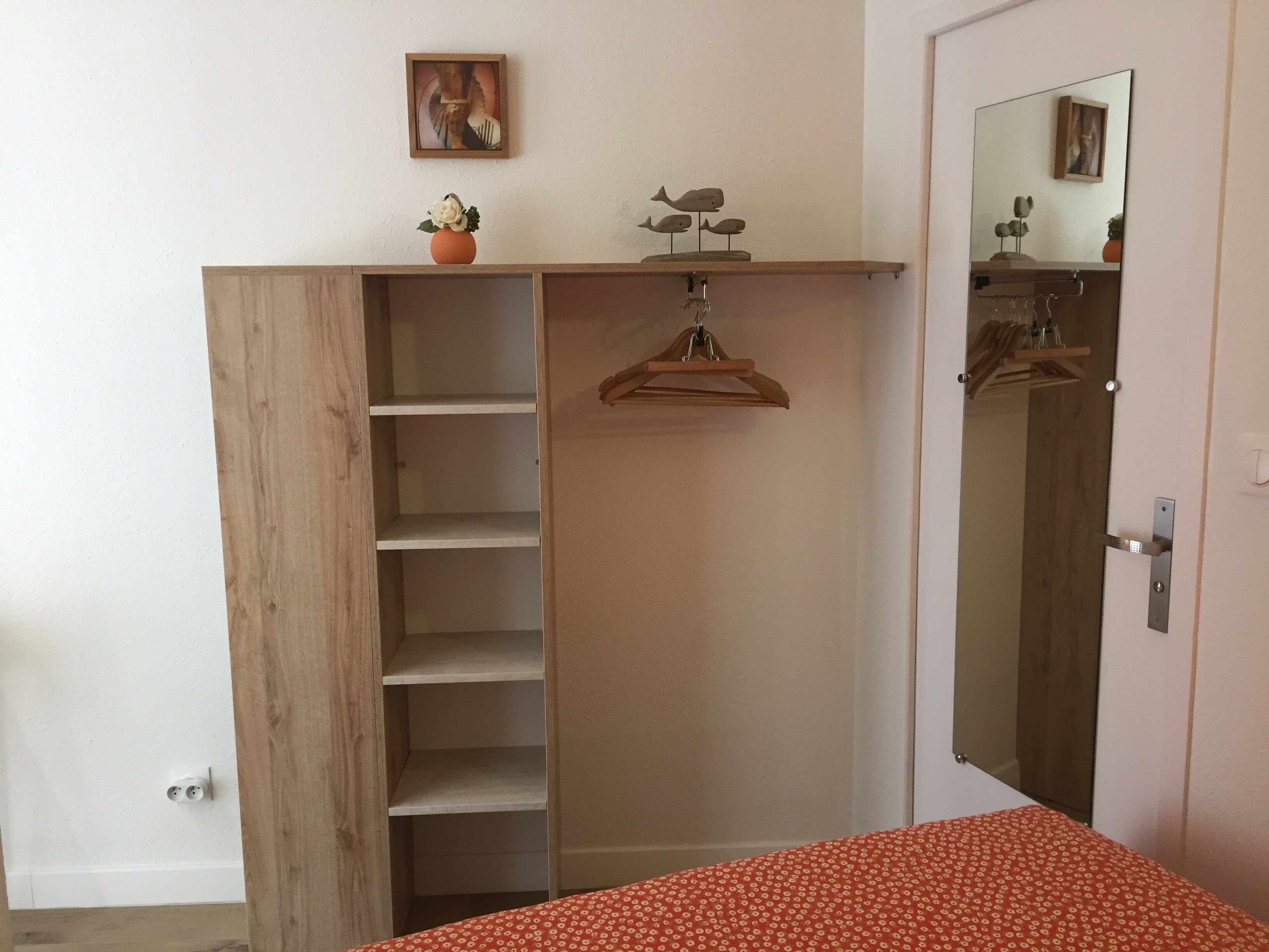 1 chambre, fer et planche à repasser, Wi-Fi, draps fournis