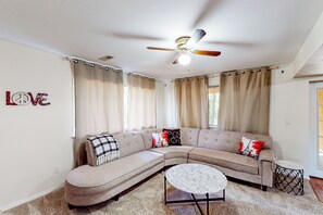 Fernseher, Tischfußball