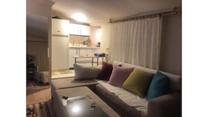 Tradisjonell toetasjesleilighet | Oppholdsområde