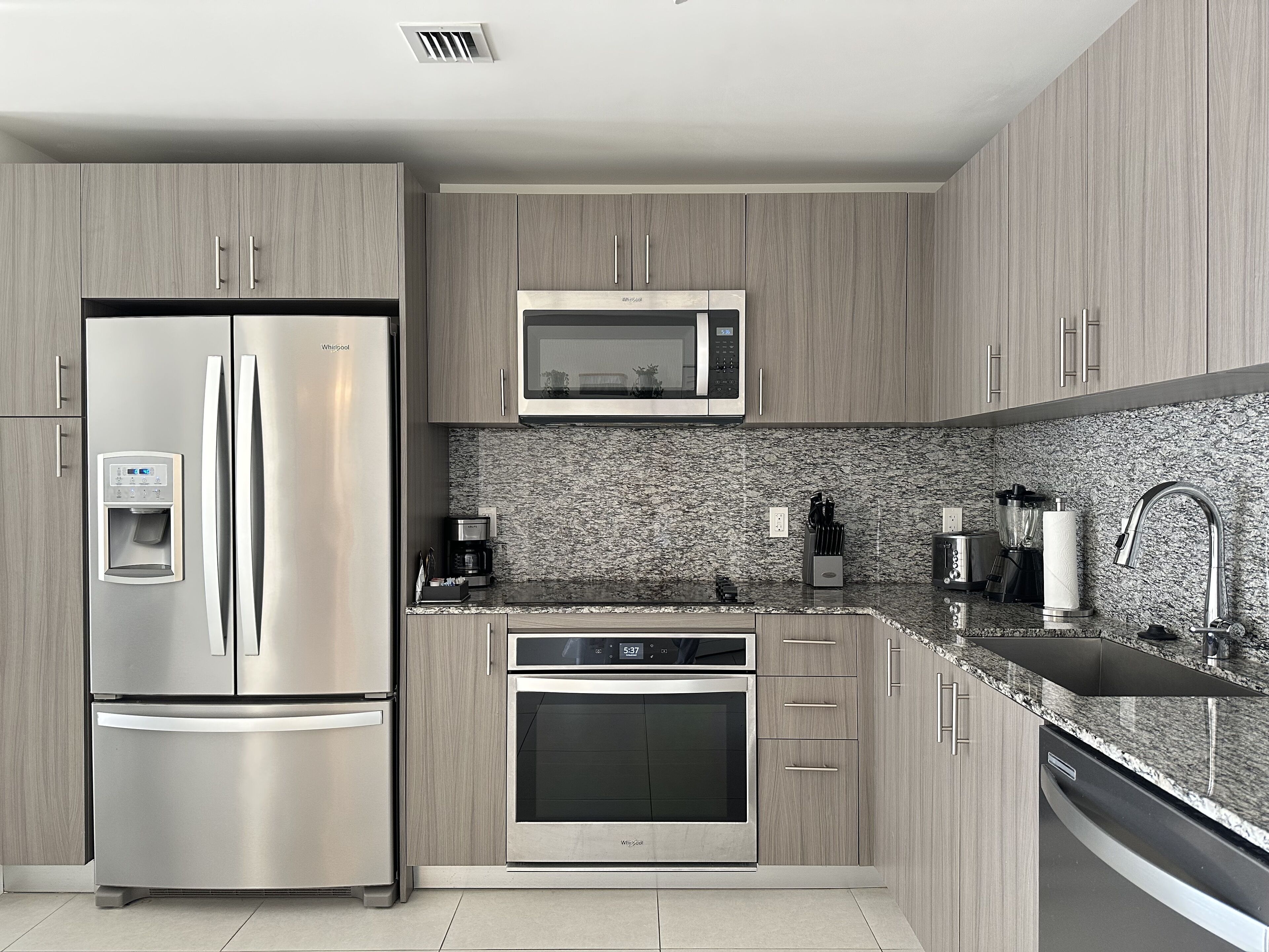 Luxury Apartment in Doral !