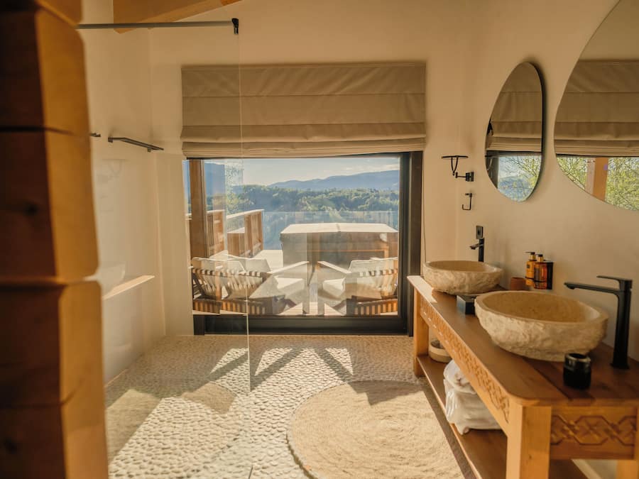 Villa | Hypo-allergenic bedding, memory-foam beds, minibar, in-room safe