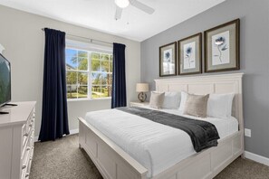 5 bedrooms, iron/ironing board, WiFi, bed sheets