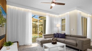 Unclassified image, 3 of 55, button - 4 BD/ 3 BA/ Storey Lake (4817 LL) (Kissimmee)