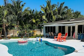 Outdoor pool, a heated pool