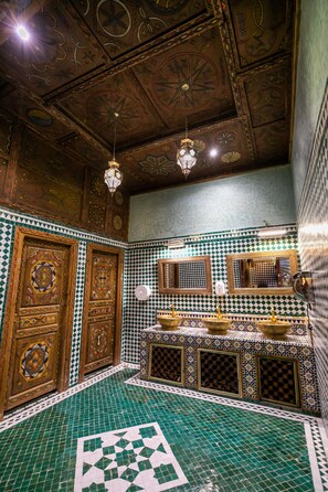 Bathroom - Restaurant palais bab sahra fes (Fes)