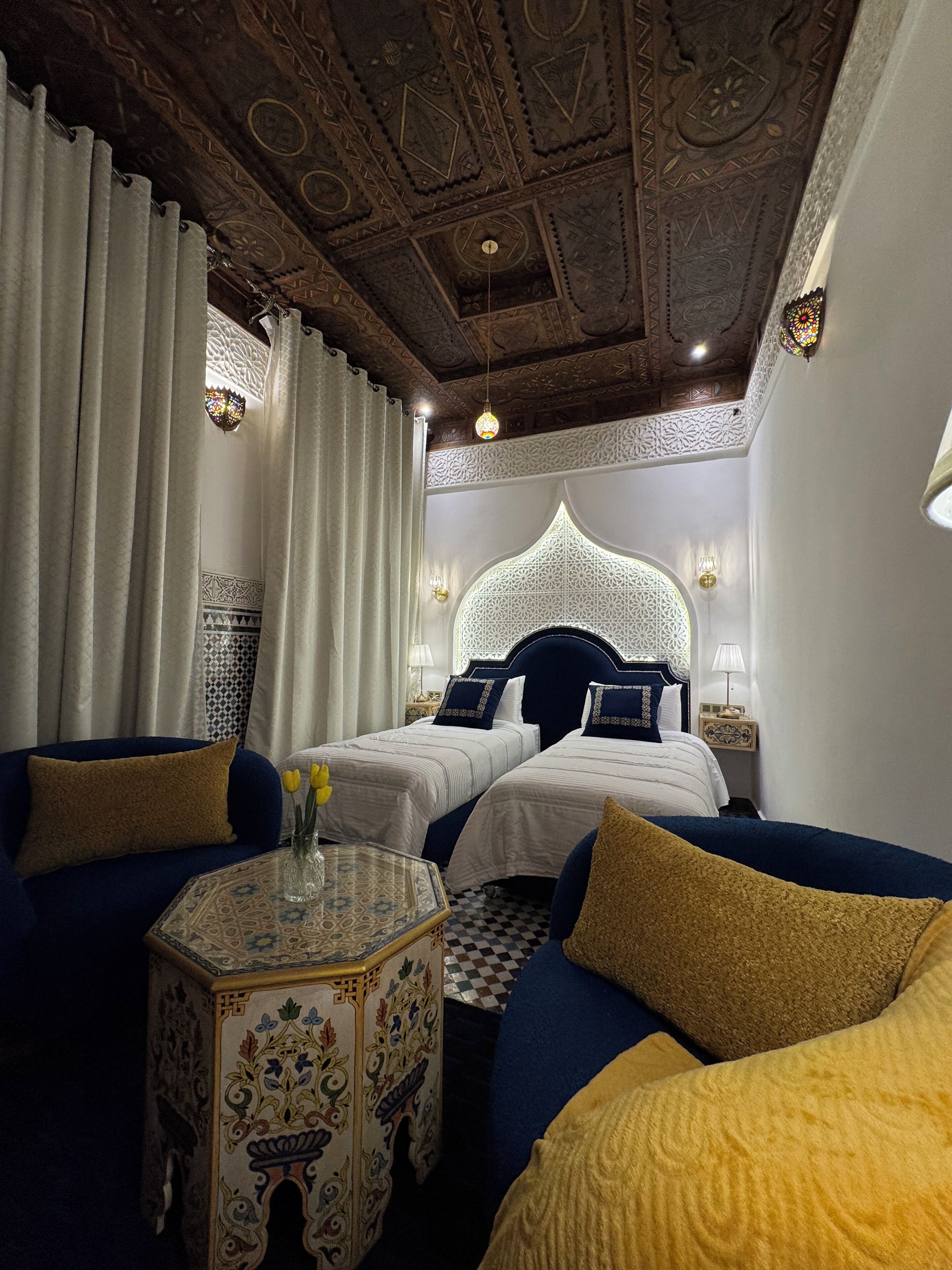 华丽套房, 1 间卧室, 无烟房, 庭院景观 | 4 多间卧室、特色装修、特色家居、笔记本电脑工作区