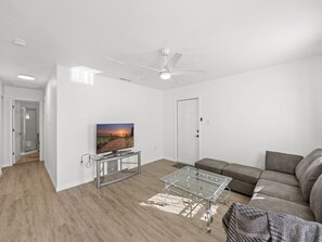 Living area - Luxury place - 23019 in Port Charlotte , one block to the Bayfront Park/Harbor (Port Charlotte)