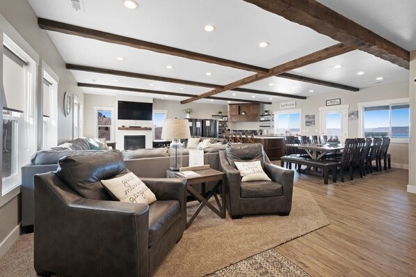 Interior - The Coeurdalene at Bear Lake (Garden City)