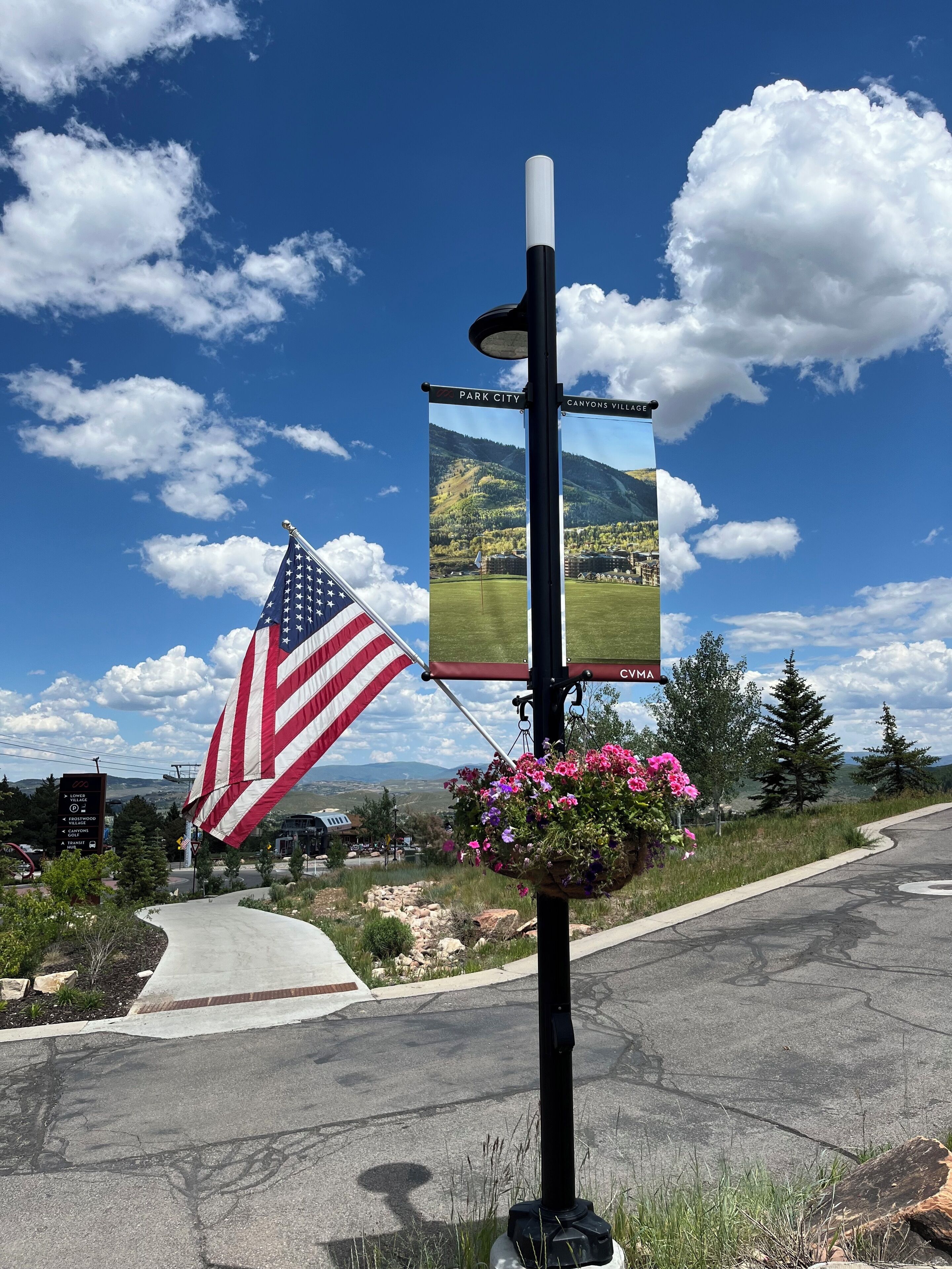 Cozy Canyons Condo, walkable to Cabriolet Gondola! Washer and dryer in unit.